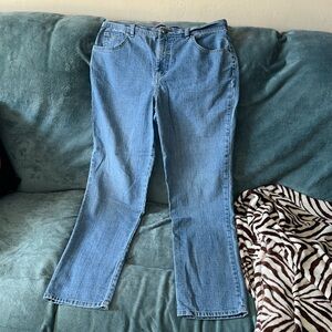 Gloria Vanderbilt size 12 short Amanda Jeans stretchy straight leg